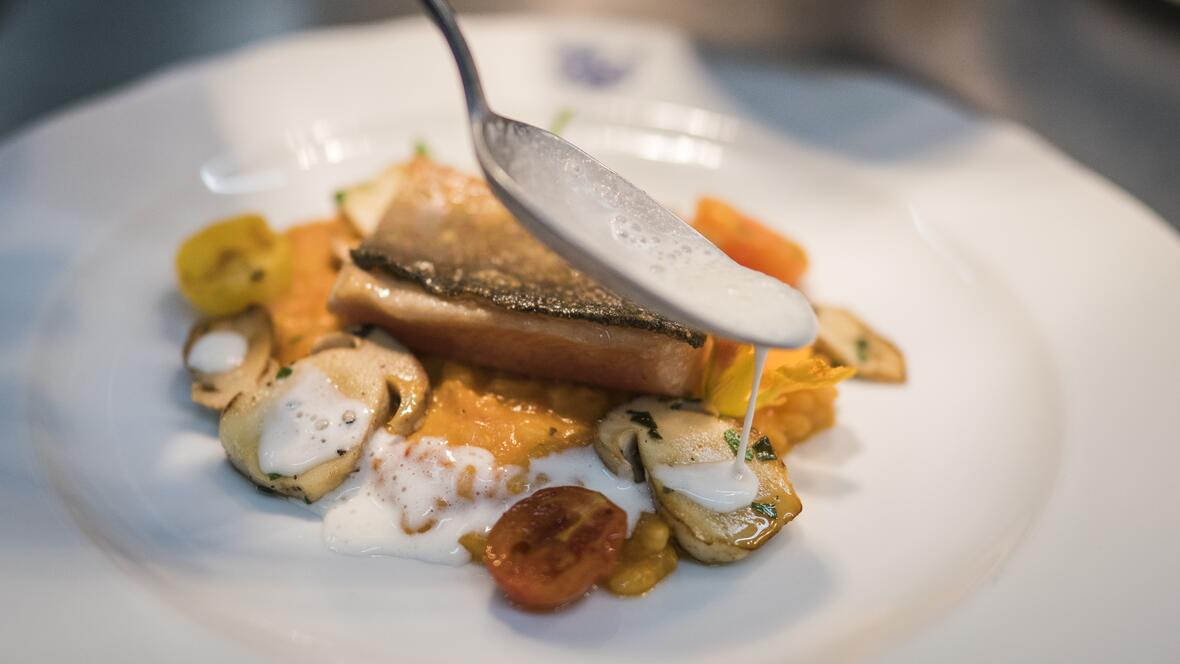 6_einblick-in-die-kueche-des-restaurant-zum-klosterbraeu-in-bergen-im-naturpark-altmuehltal-7